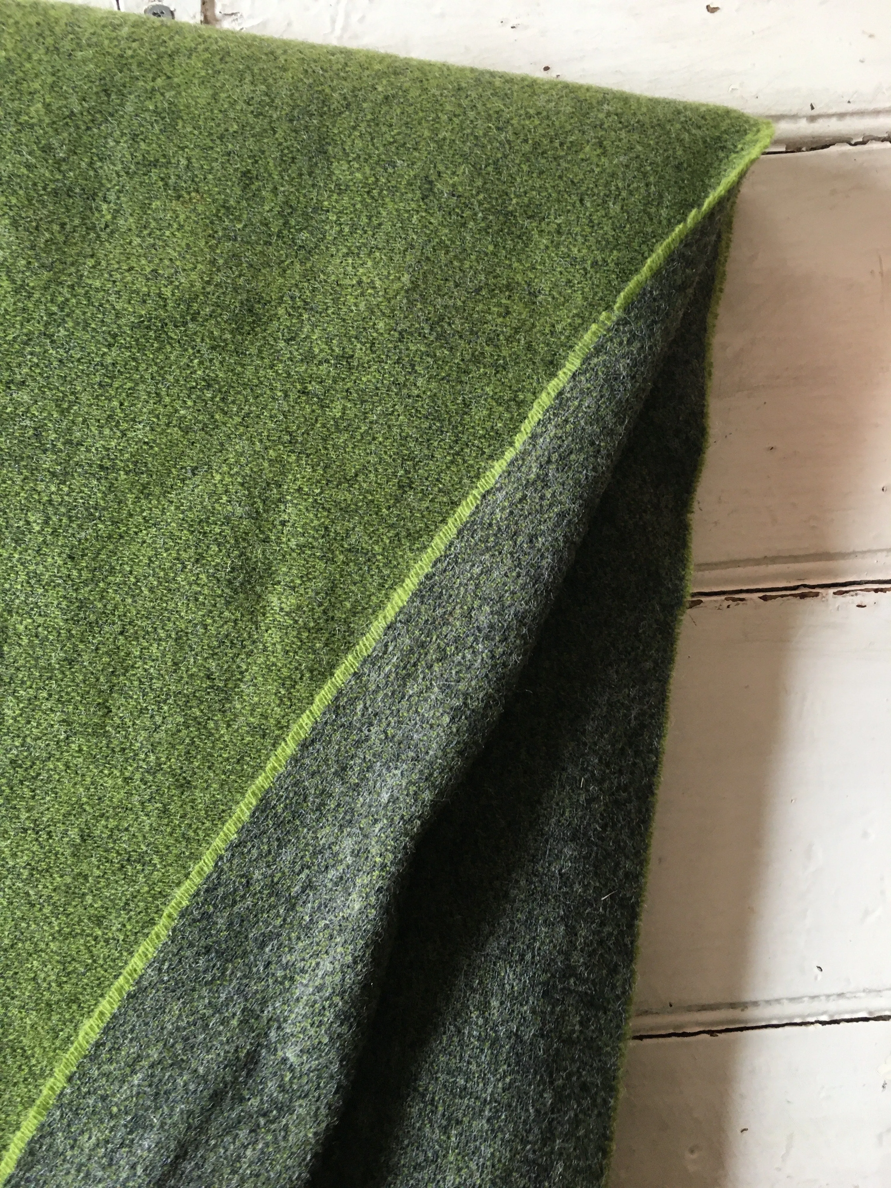 McNutt | Luxury Collection Pure Wool Blanket | Meadow Green Reversible